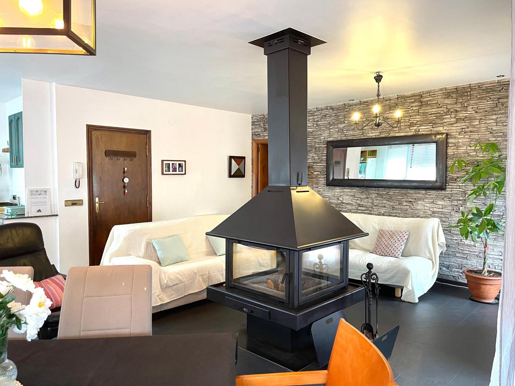 Alojamiento Turistico Casa Ela L'Aldea Luaran gambar